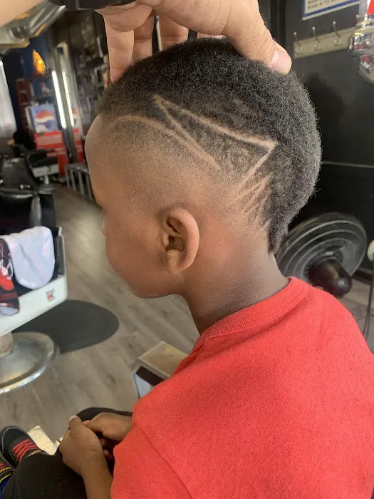 Geffrey’s barbershop Picture 8