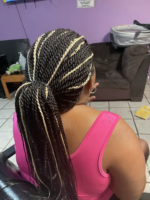 Ida African Hairbraiding Picture 3