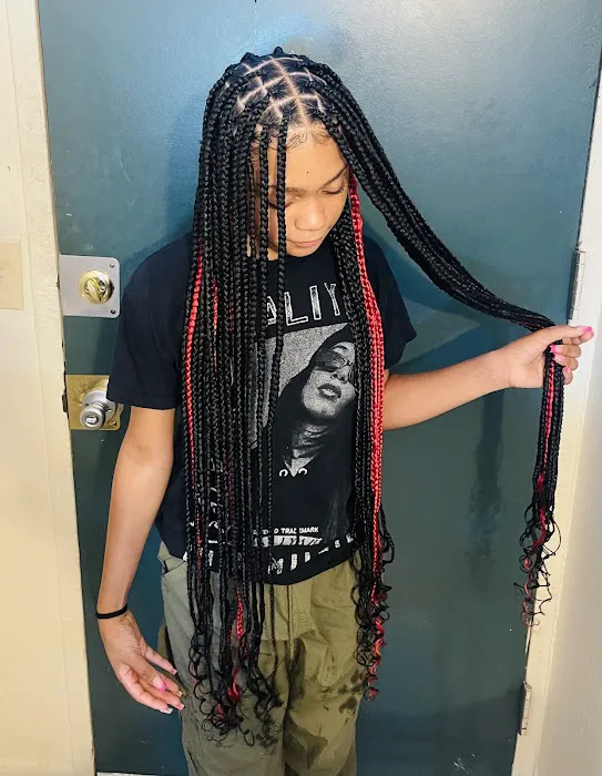 Bendicion African Hair Braiding Salon Picture 6