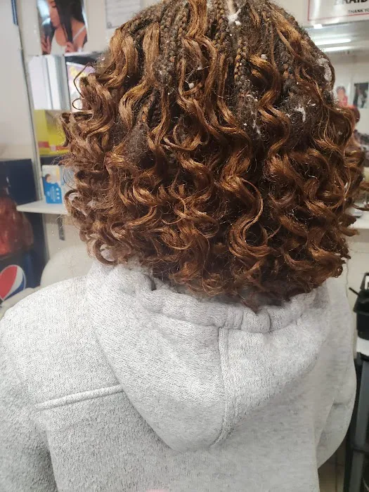Rebecca African Hair Braiding Picture 7