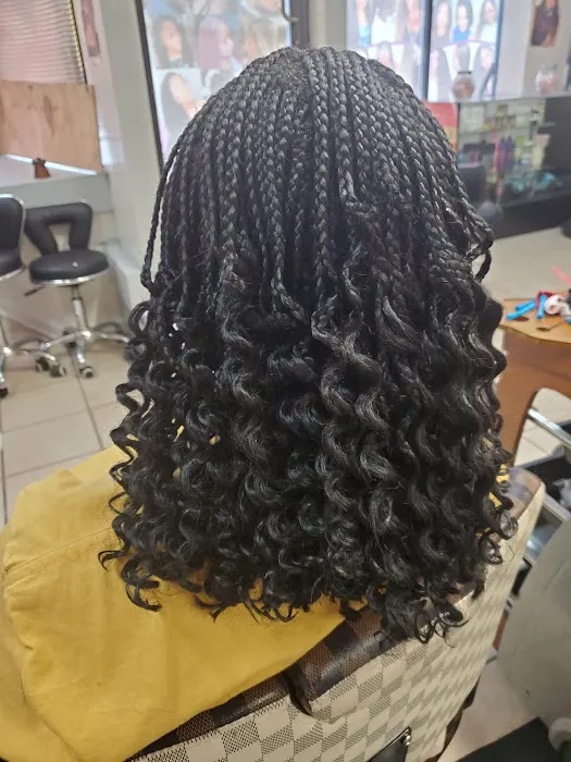 Rebecca African Hair Braiding Picture 4