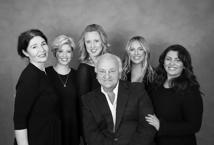 Salon Elia Picture 6