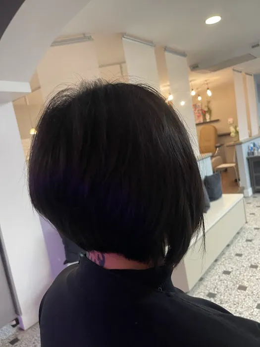 Salon Elia Picture 9