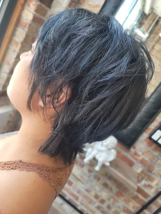 Mombo Hair Art Studio Picture 9