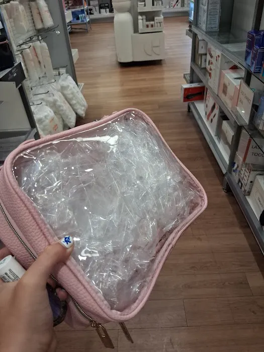 Ulta Beauty Picture 10