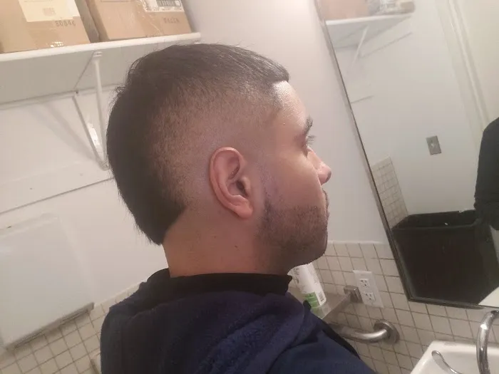 Sako’s Barbershop Picture 4