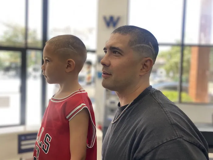 Who’s Next barbershop Picture 5