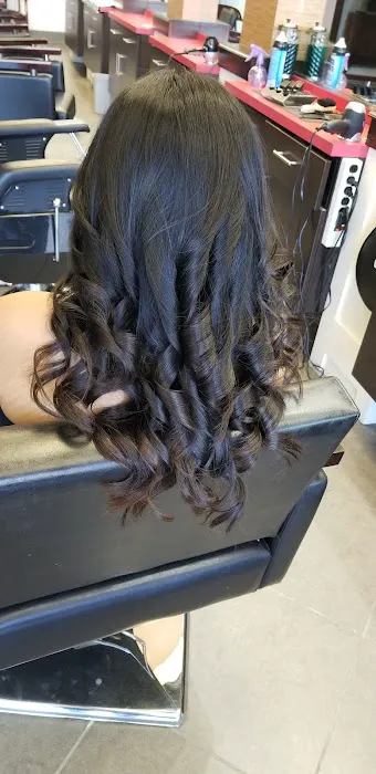 Emy's HAIR STUDIO Picture 9