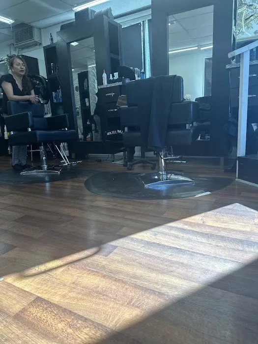 Girasoles Hair Salon Picture 2