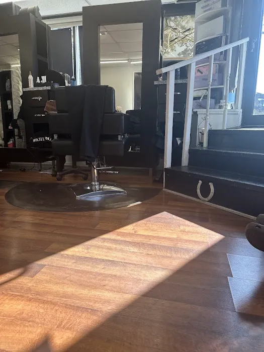 Girasoles Hair Salon Picture 3