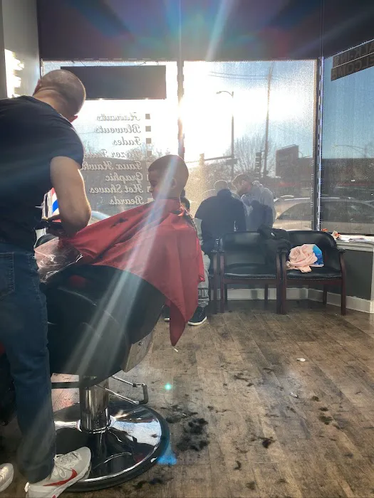 Moe’s Barber Shop Picture 6