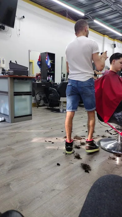 Moe’s Barber Shop Picture 3