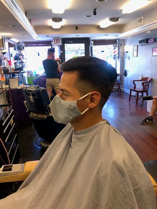 Slade's Barbershop Picture 5