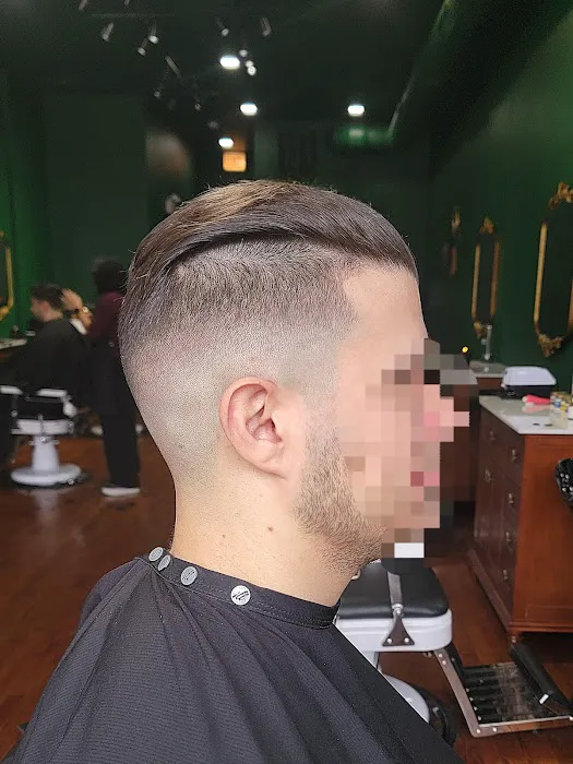HOLY FADE! Hair Parlor Picture 7