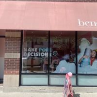 Benefit Cosmetics Boutique & BrowBar ico