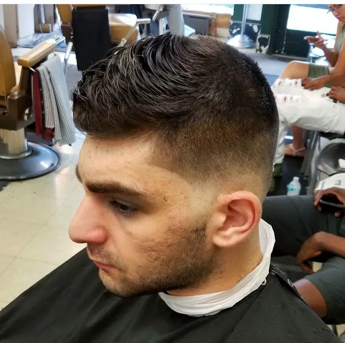 Elliott The Barber Picture 1