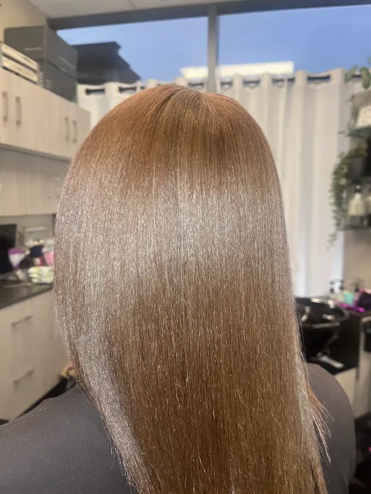Nina Christmas Training Salon Picture 1