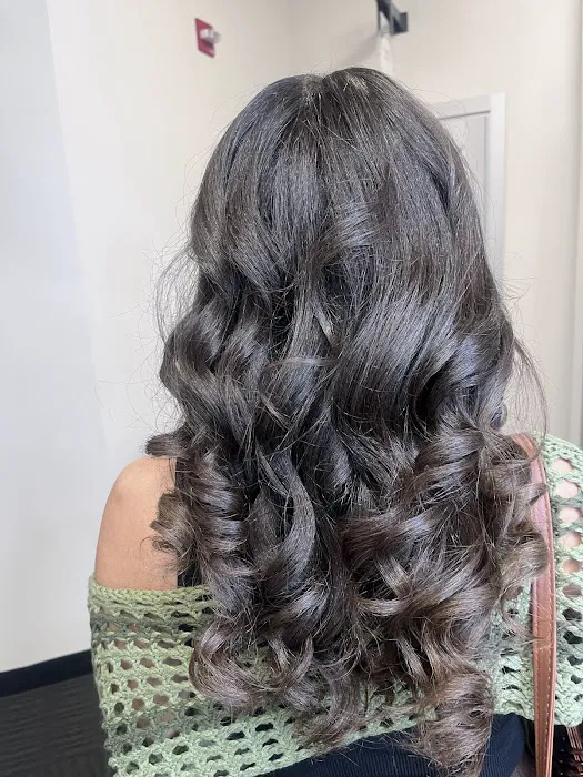 Nina Christmas Training Salon Picture 10