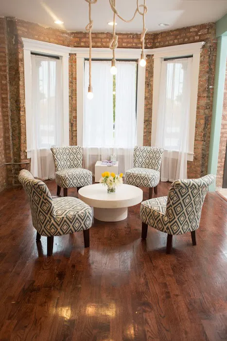 Huetiful Salon Picture 6