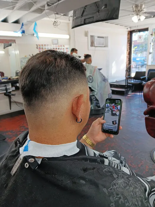 Ramirez Hair Salon & Barber Shop Picture 2