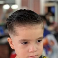 Revolution Barber Lounge ico