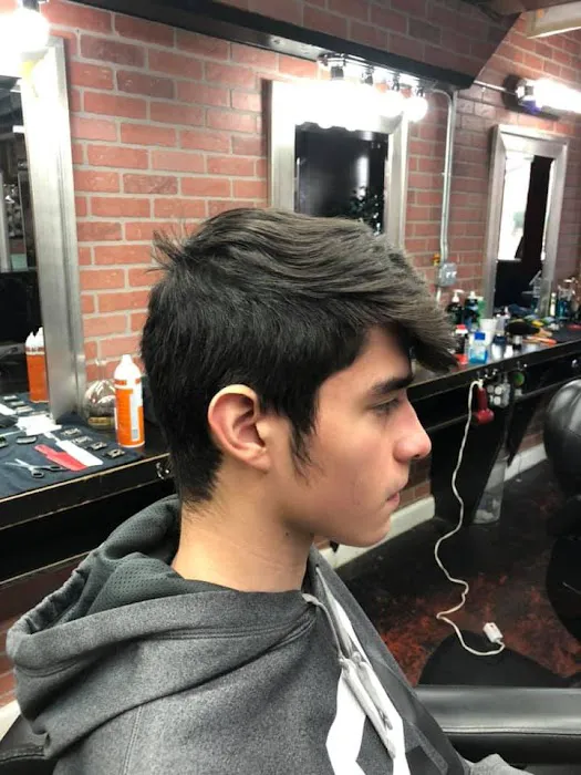 Revolution Barber Lounge Picture 7