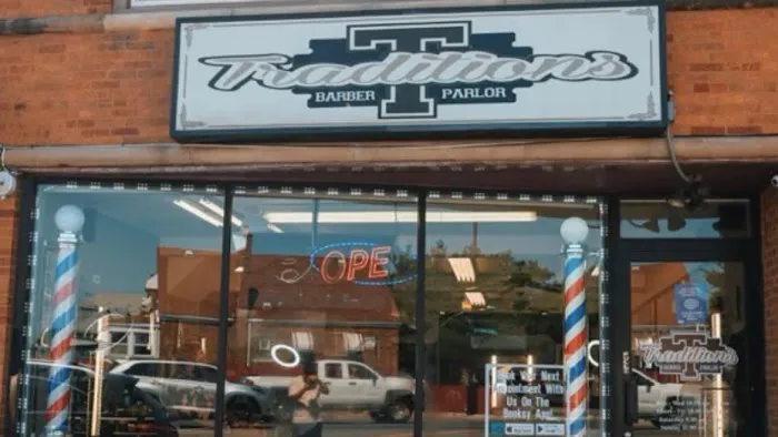 Traditions Barber Parlor II Picture 6