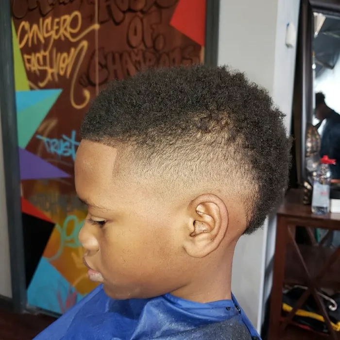 Six Rings Barbershop Picture 2
