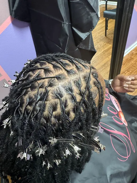 Loc'd with Nae Picture 5