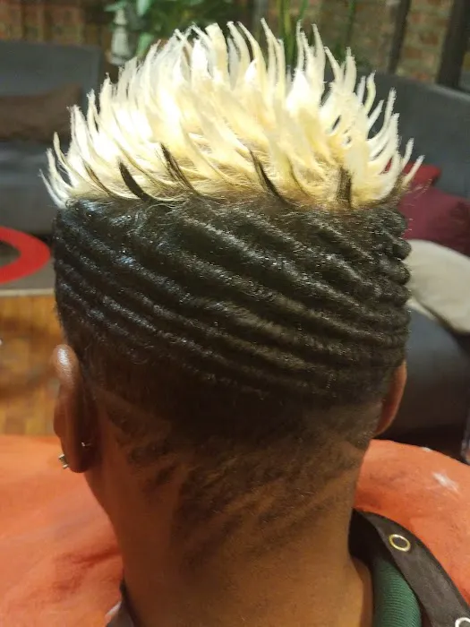Miraculous Hair Salon Picture 10