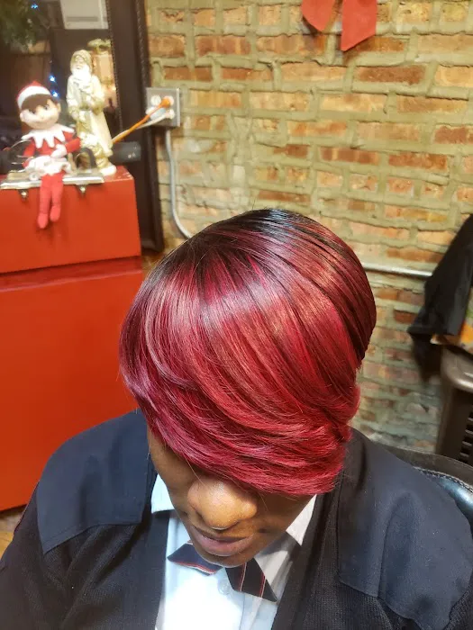 Miraculous Hair Salon Picture 3