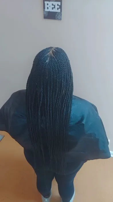HAPPINESS AFRICAN HAIR BRAIDING Picture 2