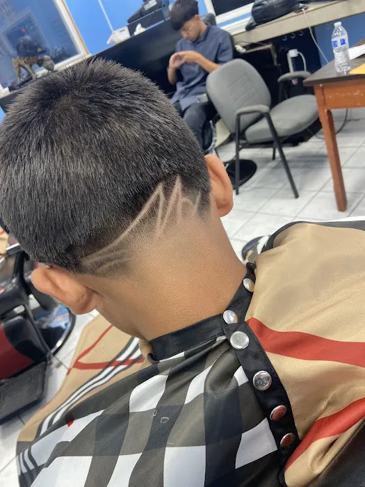 Jaramillo's Barber Shop Picture 9