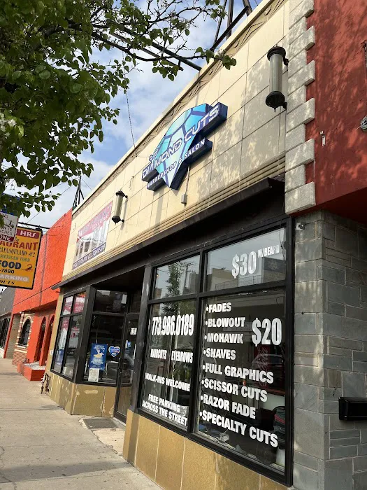 Diamond Cuts Barber Shop and Salon Picture 8