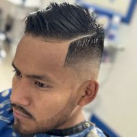 Diamond Cuts Barber Shop and Salon ico