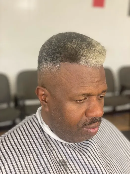 Moneski.cuts.fades Picture 2