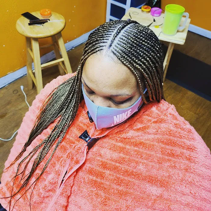 RUGUI AFRICAN HAIR BRAIDING Picture 10