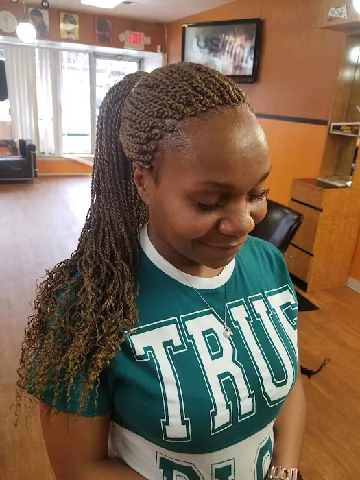 RUGUI AFRICAN HAIR BRAIDING Picture 8