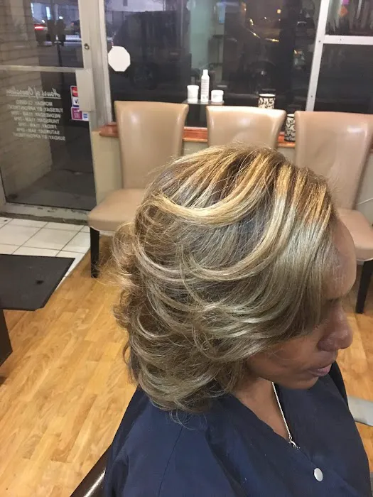 Sira Salon Picture 10