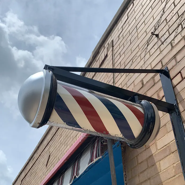 Broadway J's Barbershop Picture 8