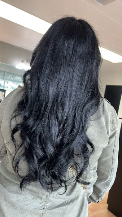 Licha's Hair Salon Picture 1