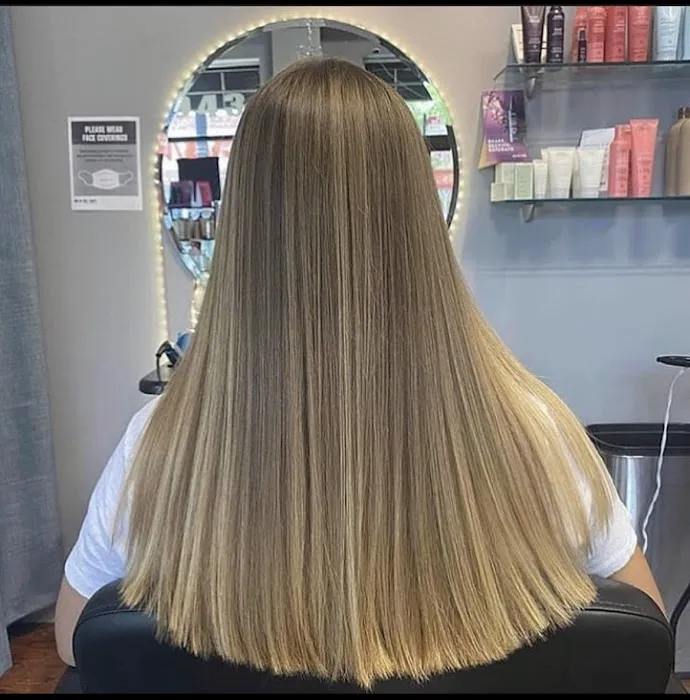 Golden Shears Hair Studio Picture 4