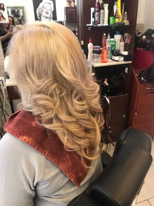 Irma’s Magic Beauty Salon Picture 5