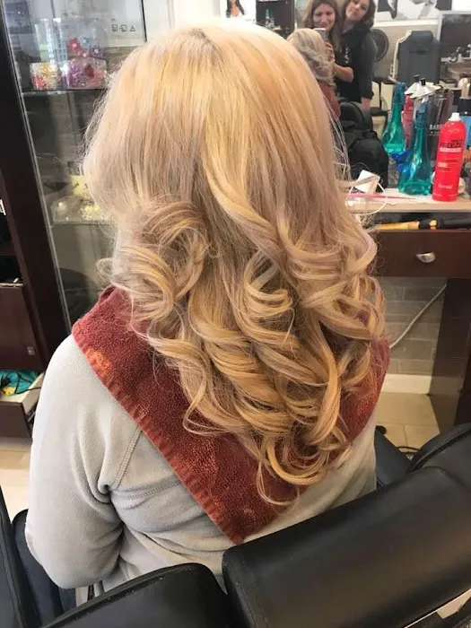 Irma’s Magic Beauty Salon Picture 1