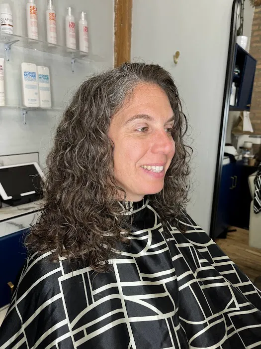 Revere Hair Studio Picture 7