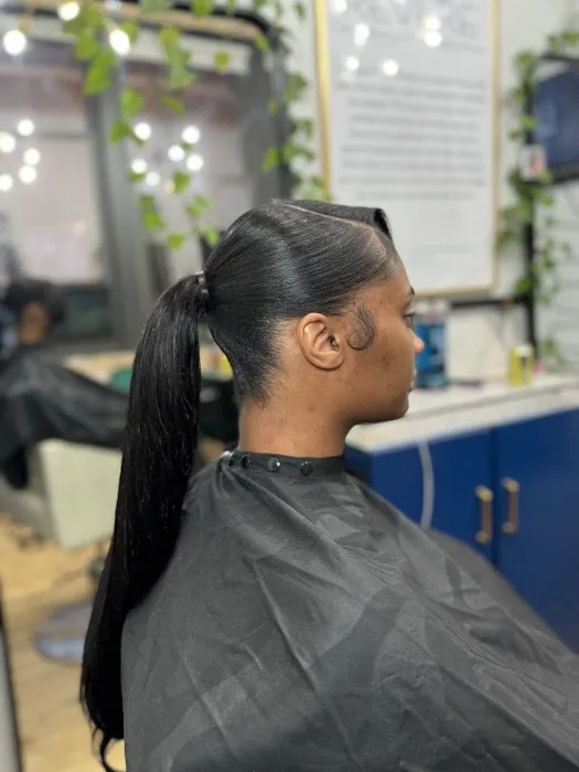 Revere Hair Studio Picture 2