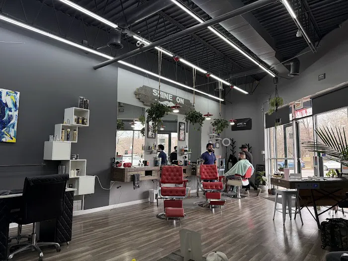 Shine On Gentlemen's Salon & Spa Picture 9