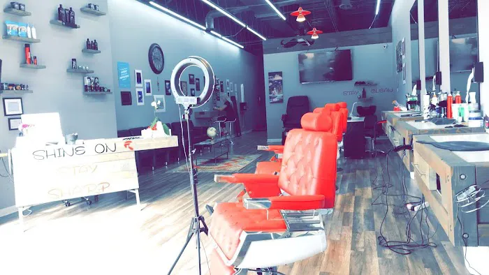 Shine On Gentlemen's Salon & Spa Picture 2