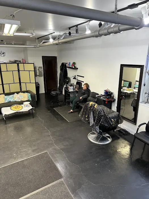 Sams hair salon Picture 3