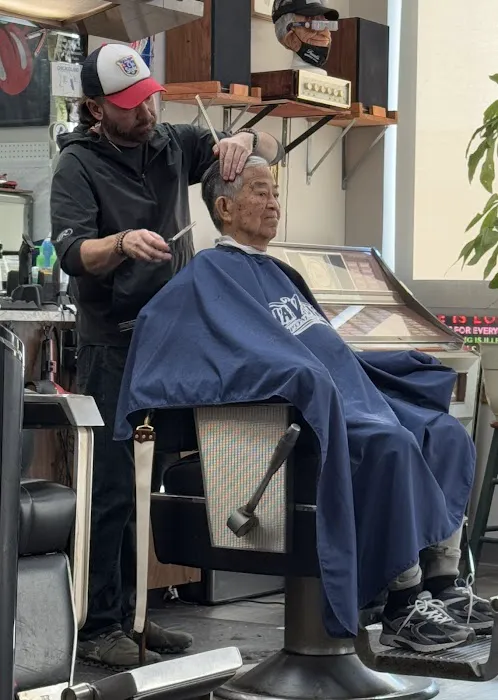Frank’s Barber Shop Picture 9
